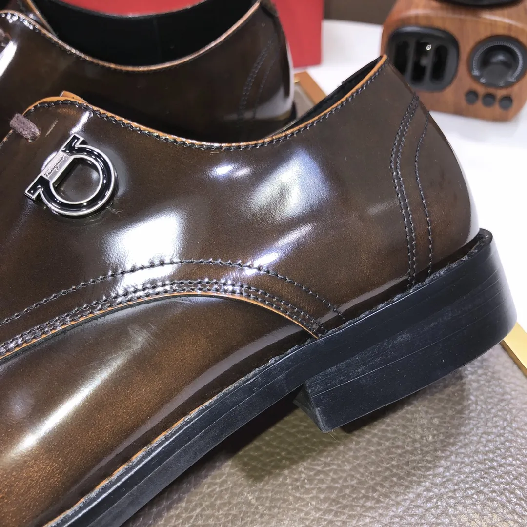 Men's shoes 💰540💰[Ferragamo/Ferragamo] (high-end Niuli) New 🍀 Ferragamo* - top version Ferragamo's classic formal leather shoes! Made of imported original cowhide, the inner top layer is comfortable cowhide lining! Original wear-resistant rubber outsole! High quality products! Code number 38-44!